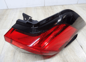 Lampa prawy tył toyota RAV4 v 81550-42230 5