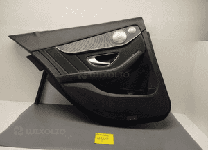 Mercedes W205 boczek lewy tył 2