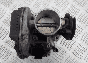 Przepustnica  vw audi 030133062-C  bosch 0280750095 1