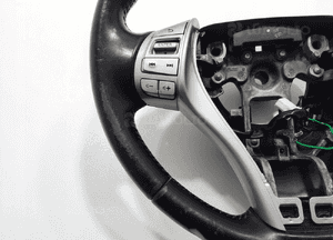 Kierownica multifunkcja sterowanie przyciski nissan pulsar C13 2014-2018 4