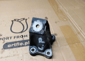 Łapa mocowanie wspornik silnika Audi A6 C6 2.7 TDI 4F0199307AA 3