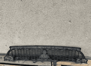 Grill atrapa zderzaka mitsubishi outlander ii lift 4
