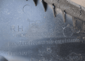 Osłona podszybia prawa renault trafic ii opel vivaro a 7700312795 4