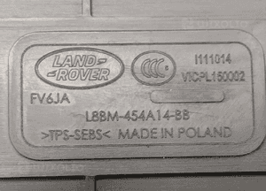 Land rover defender L663 mata bagażnika wykładzina antypoślizgowa guma logowana nowy oryginał 9