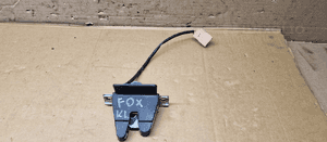 Zamek klapy bagażnika tył tylny VW FOX 5Z6827505T 1