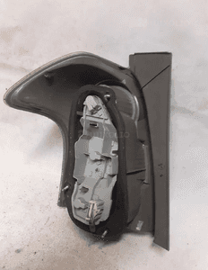 Tyl tylna lampa prawa toyota corolla verso ii 3