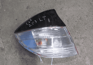 MERCEDES CLC 203 lampa lewa tylna uszkodzona