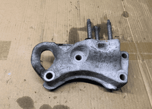 Łapa mocowanie silnika Ford Transit Connect 1.5 TDCI XWMB 7V2Q-6030-BB 1