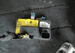 zamek prawy przód volvo s 80 8 pin
