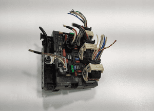 SKRZYNKA BEZPIECZNIKÓW MODUŁ BSM-R05 PARTNER BERLINGO III 9807028880 12-18 2