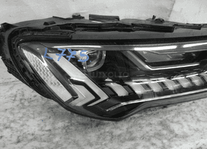 Audi Q7 lift matrix full led cała lampa przednia prawa 5
