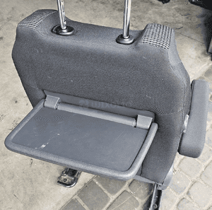 Peugeot 5008 fotel przód prawy 8