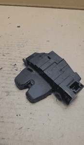 Zamek klapy tył peugeot 308 nr 9671153780 2