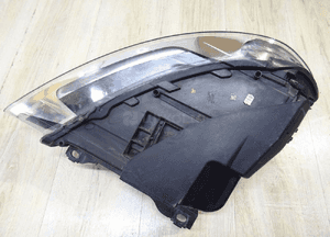 Lampa prawy przód audi Q7 xenon 4L0941004B 14