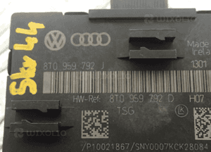 Moduł drzwi prawy przód audi A5 8T 8T0959792J 3