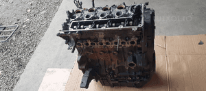 Silnik słupek blok Peugeot 407 2.0 HDI RHR 7