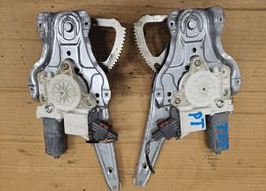 Toyota Avensis T25 podnośnik szyby tył tylny prawy lewy 1