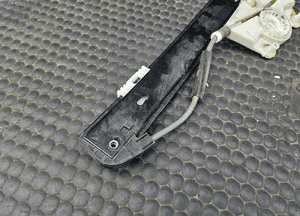 Podnosnik Szyby 8E0837462 Mechanizm Linki Prowadnica Prawy Przod Przedni AUDI A4 B6 B7 Seat Exeo Sedan Kombi 5