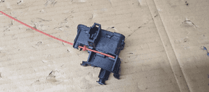 Siłownik klapki wlewu paliwa Audi A4 B8 8K0862153H 2