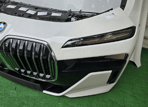Maska błotnik zderzak pas chłodnice bmw 7 G70 kolor A300 5