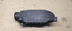 Rezonator powietrza Jaguar XF X250 2.7 TDV6 4R8Q-6K770-AD 1