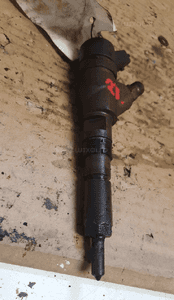 Peugeot 206 2.0 HDI WTRYSKIWACZ wtrysk 2