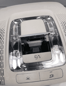 Lampka podsufitki kabiny mercedes A0009009613 2