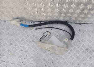 AUDI A2 ZBIORNICZEK SPRYSKIWACZY 8Z0955451 RADOM 1