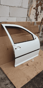 Drzwi prawy przód przednie prawe VW Golf IV 4 LB9A 2
