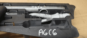 Wkład bagażnika lewarek klucz ucho hak oryginał Audi A6 C6 4F0011031 4F5012111A 9