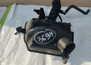 Obudowa filtra powietrza nissan qashqai J10 2.0 dci 1022318S01 8