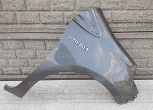 Toyota yaris 3 iii 11-20 błotnik prawy przód 1