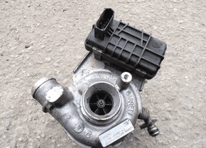 Peugeot 607 citroen C6 2.7 hdi turbosprężarka 4U3Q-6K682-AJ 1