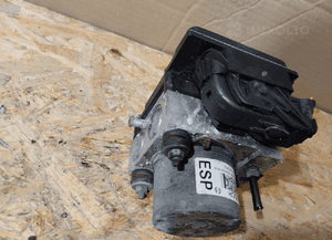 POMPA HAMULCOWA ABS ESP ALFA ROMEO MITO 0265951710 51879980 7