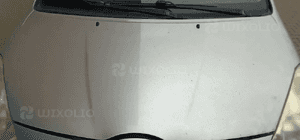 Toyota Corolla Verso maska 04-08 8S1 1