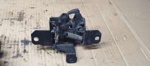 Zamek rygiel maski przód VW Golf IV 1J0823509 1J0823509B 4