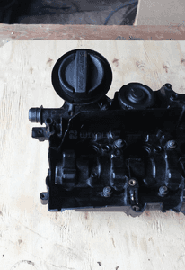 Pokrywa zaworów bmw E90 E91 2.0 d N47 7810584 2011 8