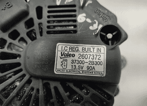 Alternator kia venga 1.4 benzyna 37300-2B300 09-13 6