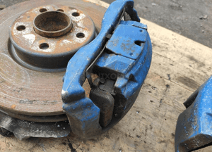 BMW 7 F01 3.0D ZWROTNICA PIASTA TARCZA ZACISK PRAWY LEWY PRZÓD IGŁA PIĘKNE 4