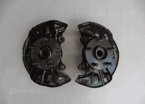 ZWROTNICA PIASTA LEWA PRZÓD COROLLA VERSO 2,0 D4D 1