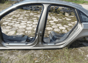 Audi A4 B8 sedan próg słupek środkowy lewy LY1Q