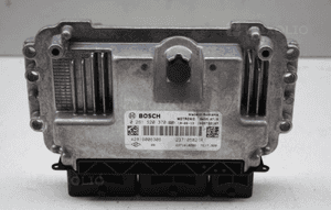 Sterownik silnika komputer Bosch RENAULT TWINGO III 0.9TCE  237105821R 1