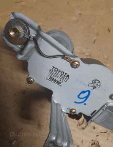 SILNICZEK WYCIERACZKI TYŁ COROLLA E12 85130-02020 2