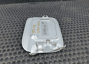 Klapka Wlewu Paliwa Wlew LY7W Srebrna Audi A4 B7 Sedan Kombi 16