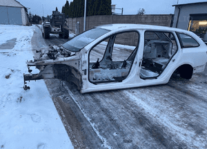 Ćwiartka błotnik prawy tył skoda superb ii 2 kombi combi 4