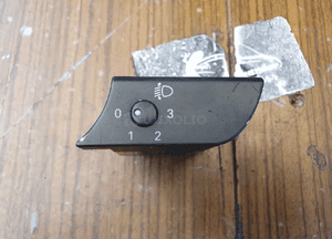 Przelacznik 8E1919094 Wlacznik Regulacji Wysokosci Swiatel Lampy Audi A4 B6 B7 Europa 11