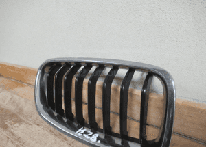 Kratka zderzaka nerka przednia prawa bmw F30 2011-2015 sport line 3