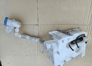 Audi A3 8P zbiorniczek spryskiwaczy 1