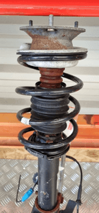 BMW X1 E84 ZWROTNICA AMORTYZATOR PRAWY PRZÓD PRZEDNI 6788700 6851336 5