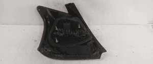 .  TYL TYLNA LAMPA PRAWA TOYOTA AVENSIS T25 3